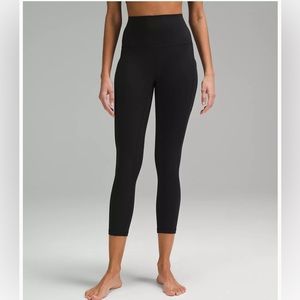 Lulu capri leggings with pockets